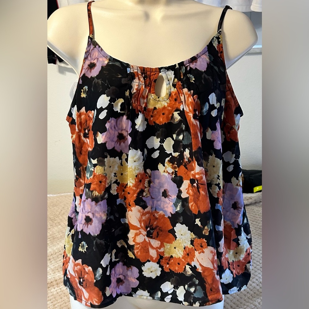Kimchi Blue Floral Print Sleeveless Multicolor Blouse/Size M.